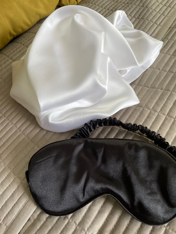 100% Mulberry Silk Pillowcase | eye mask | The Fine Bedding Company