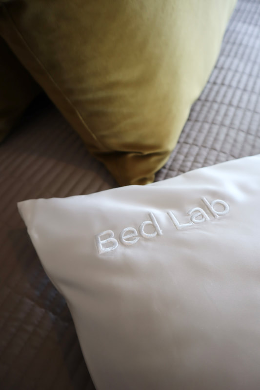 Bed Lab Silk Pillowcase